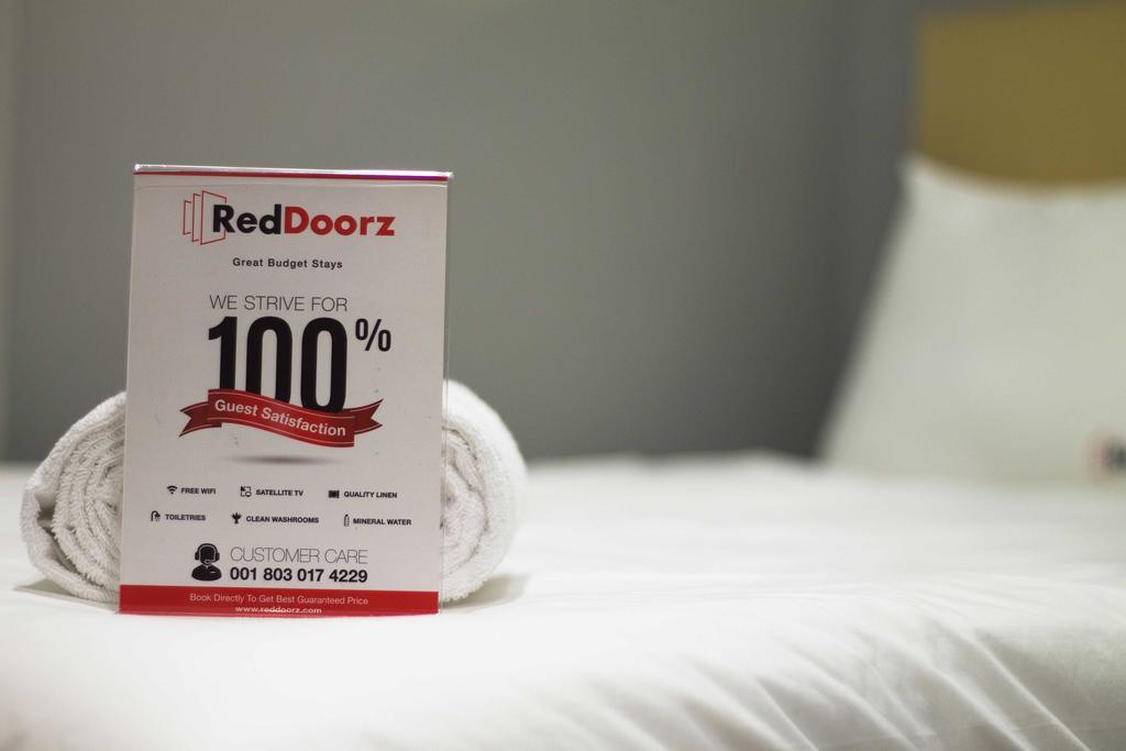 Reddoorz @ Kerobokan Canggu クタ エクステリア 写真